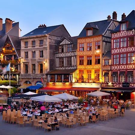 Eclat Rouennais En Centre * Rouen